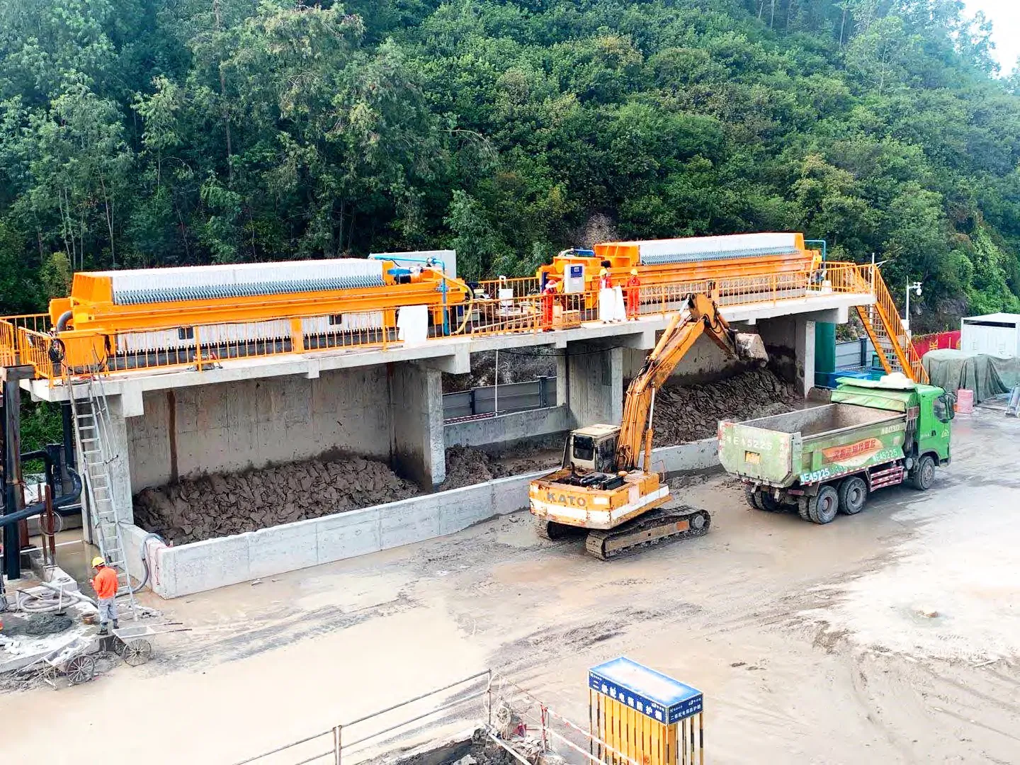 KMKS COMC filter press on site